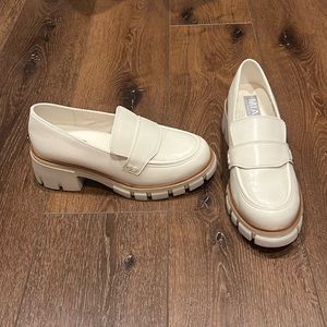 Mia size 7 1/2 chunky loafer white/off white